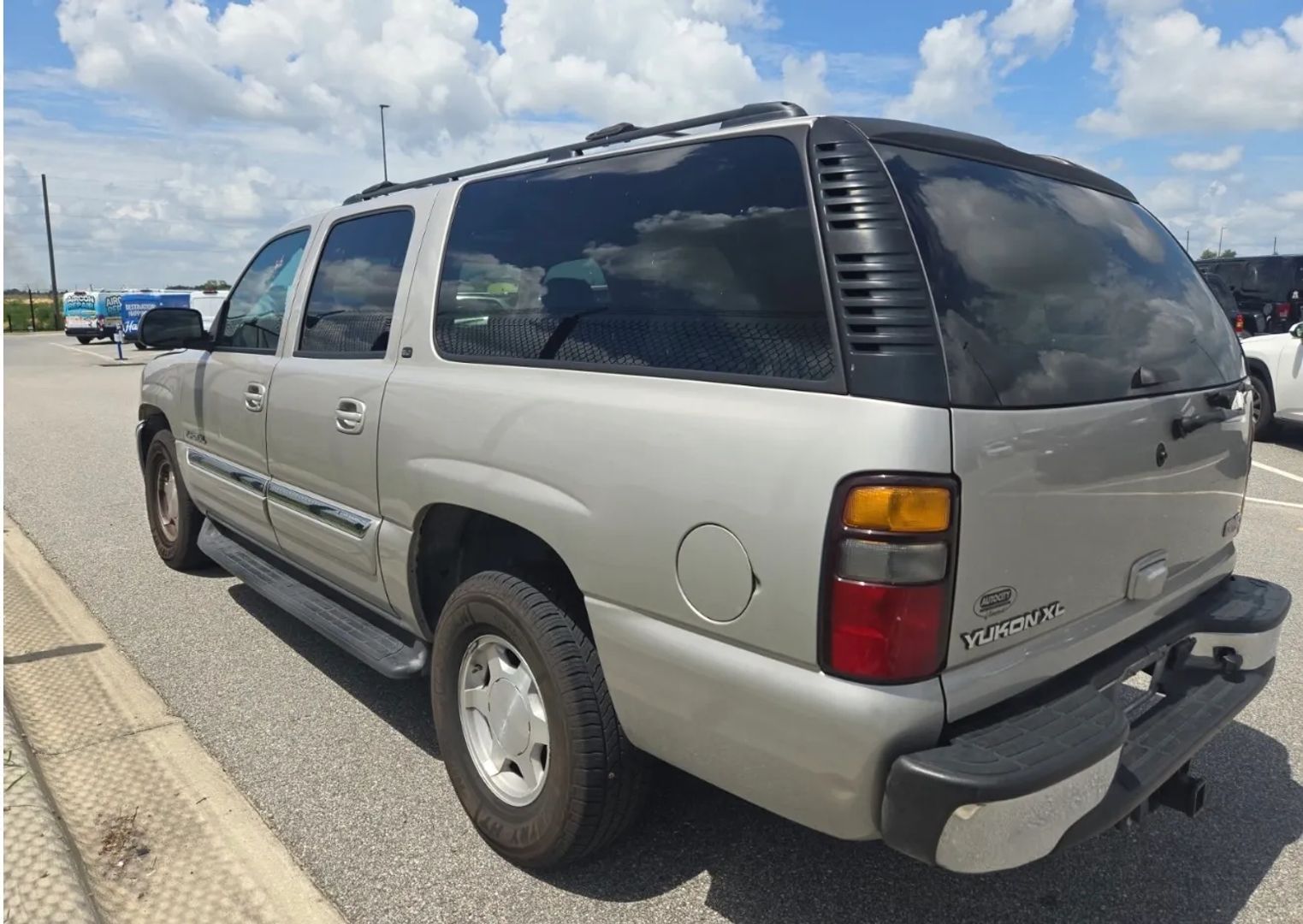 gmc yukon xl 2005 3GKEC16ZX5G283670 image gmc yukon xl 2005 3GKEC16ZX5G283670 image